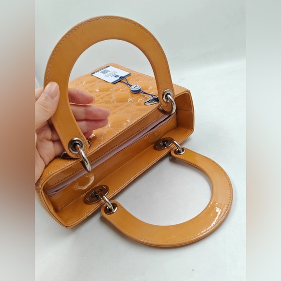 Authentic ‼️lady Dior small bag 2 ways video updated - Picture 12 of 17